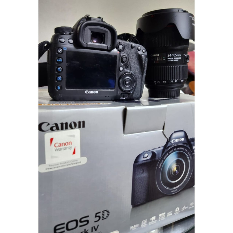 كاميرا كانون EOS 5D Mark IV مستعملة مع عدسة EF 24-105mm f/4L IS II USM